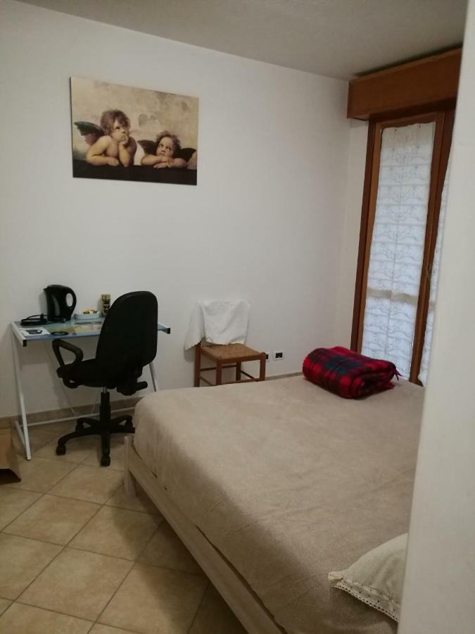 Camera Privata Hotel Pomezia Ngoại thất bức ảnh