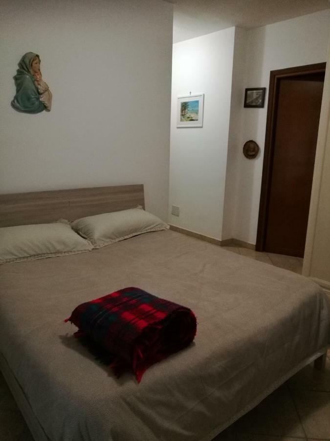 Camera Privata Hotel Pomezia Ngoại thất bức ảnh
